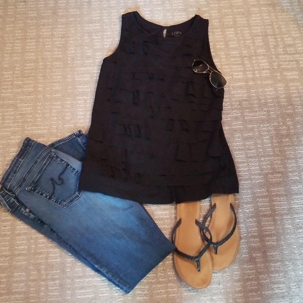 Loft black, pleated front shell